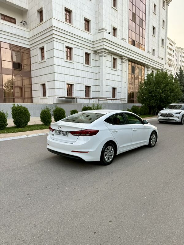 Hyundai Elantra 2018 - 177 000 TMT - Ашхабад - img 3