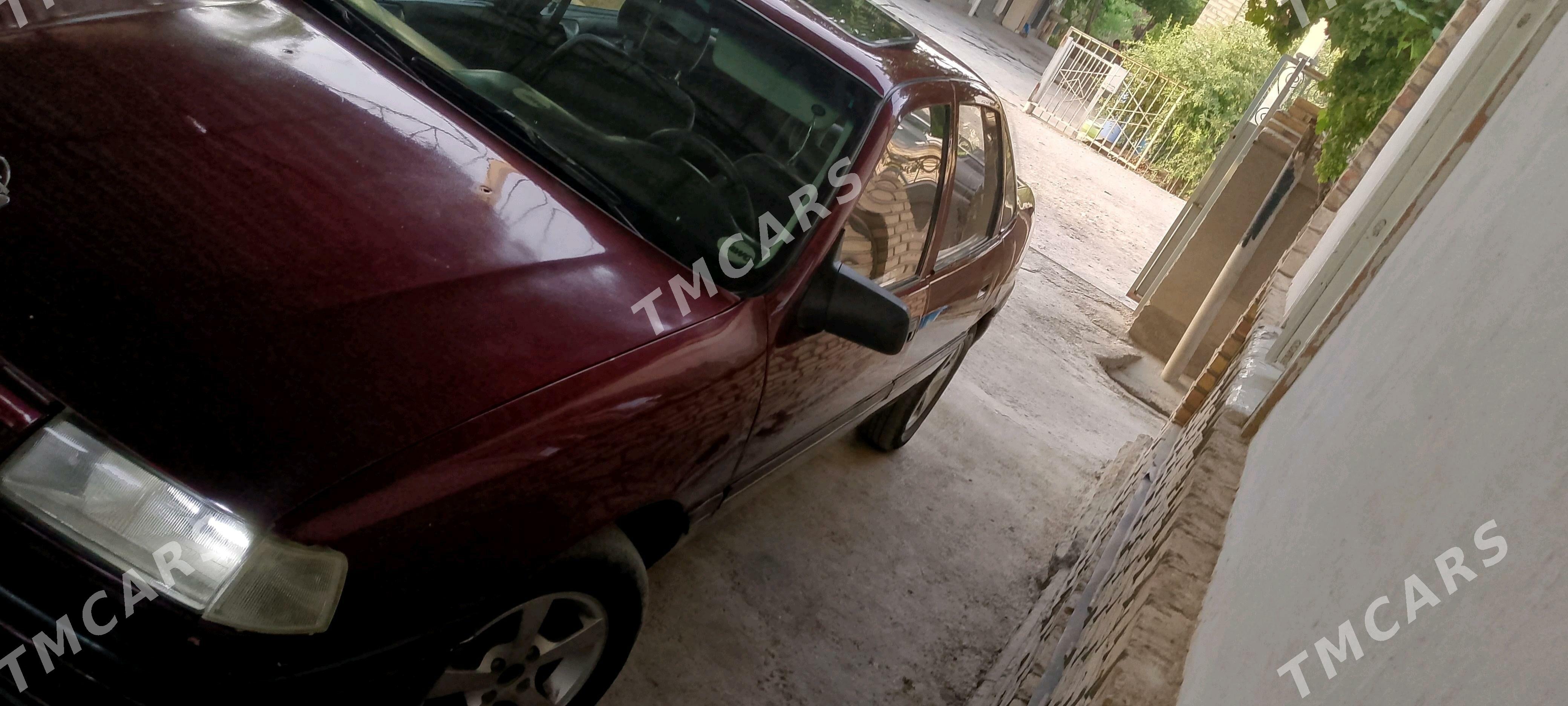Opel Vectra 1990 - 32 000 TMT - Сакарчага - img 2