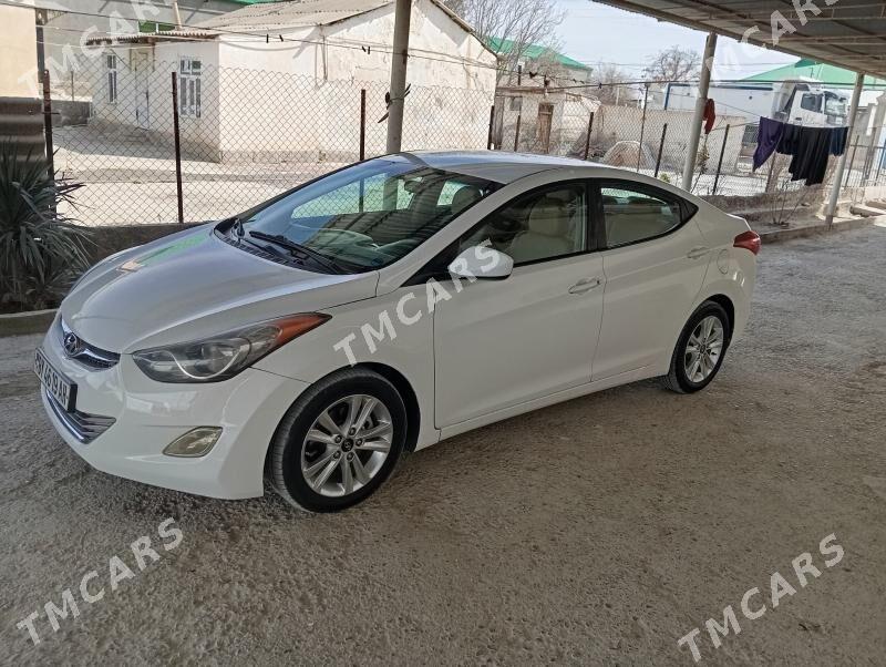 Hyundai Elantra 2012 - 145 000 TMT - Гёкдепе - img 4