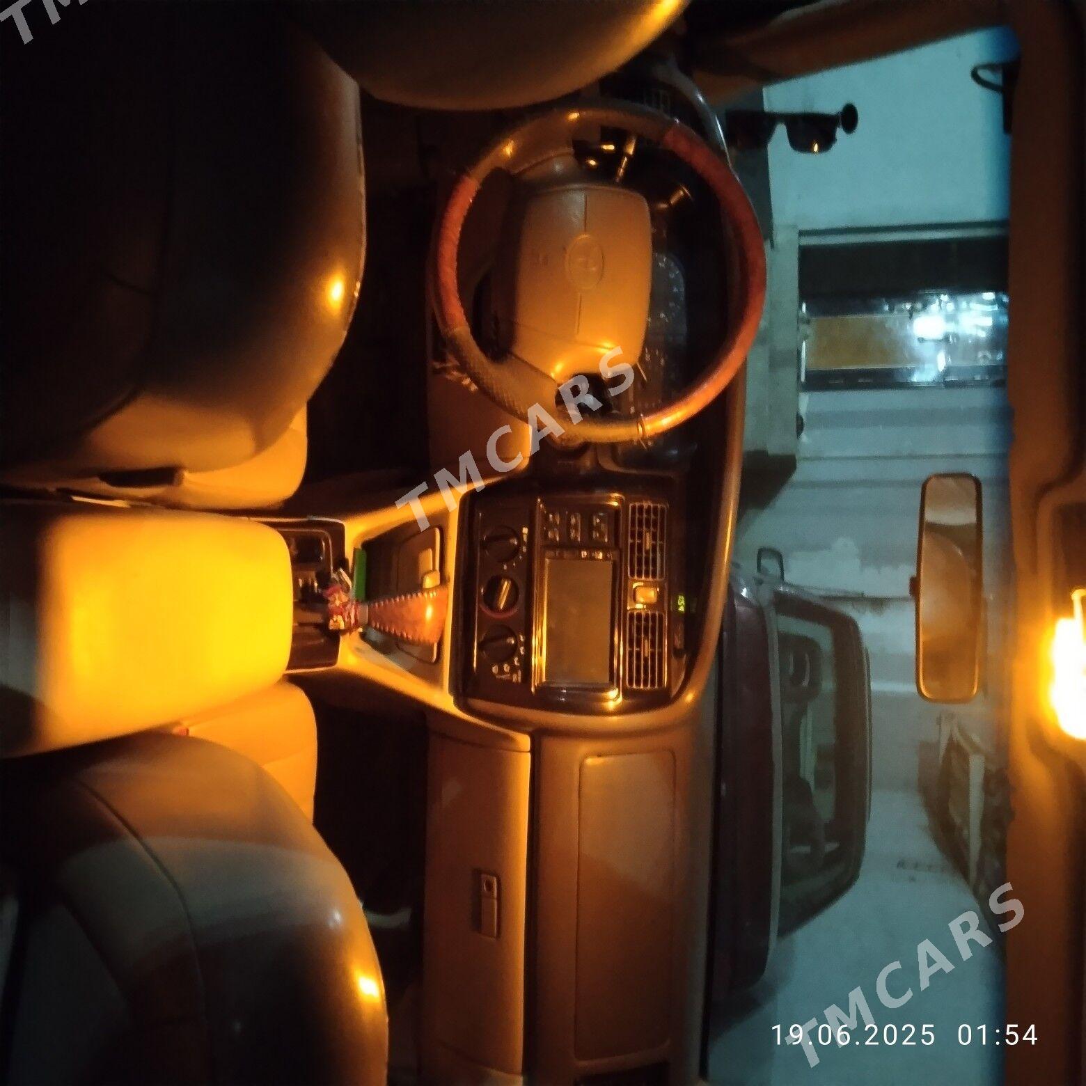 Toyota Avalon 1999 - 95 000 TMT - Gyzylarbat - img 3