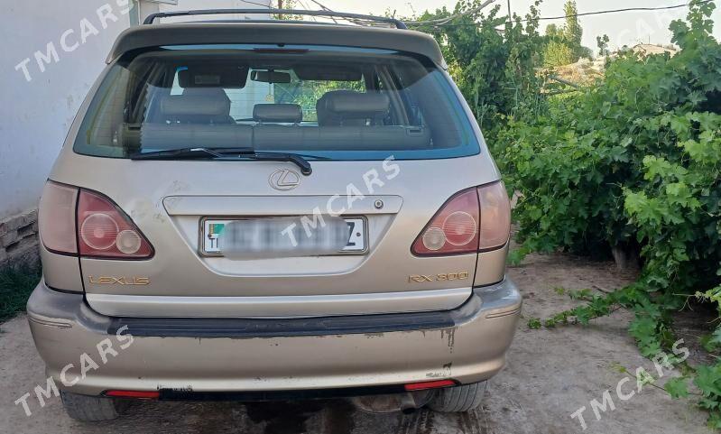 Lexus RX 300 1999 - 150 000 TMT - Гурбансолтан Едже - img 4