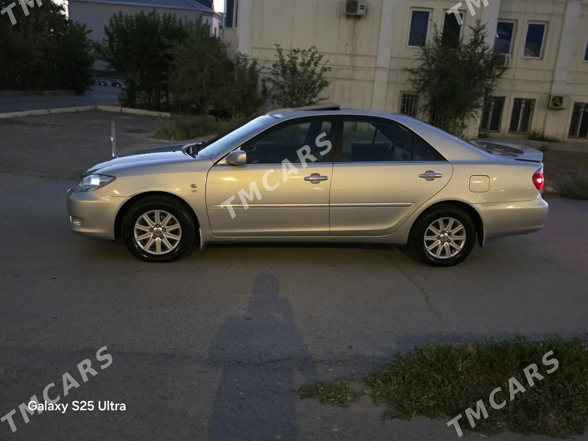 Toyota Camry 2005 - 240 000 TMT - Мары - img 3