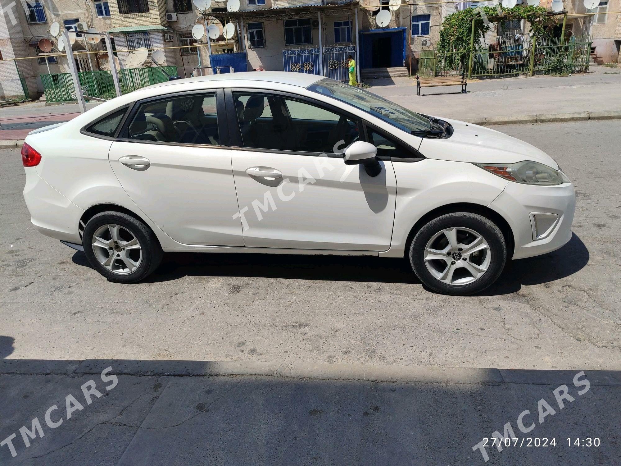 Ford Fiesta 2012 - 60 000 TMT - Гарабекевюл - img 6