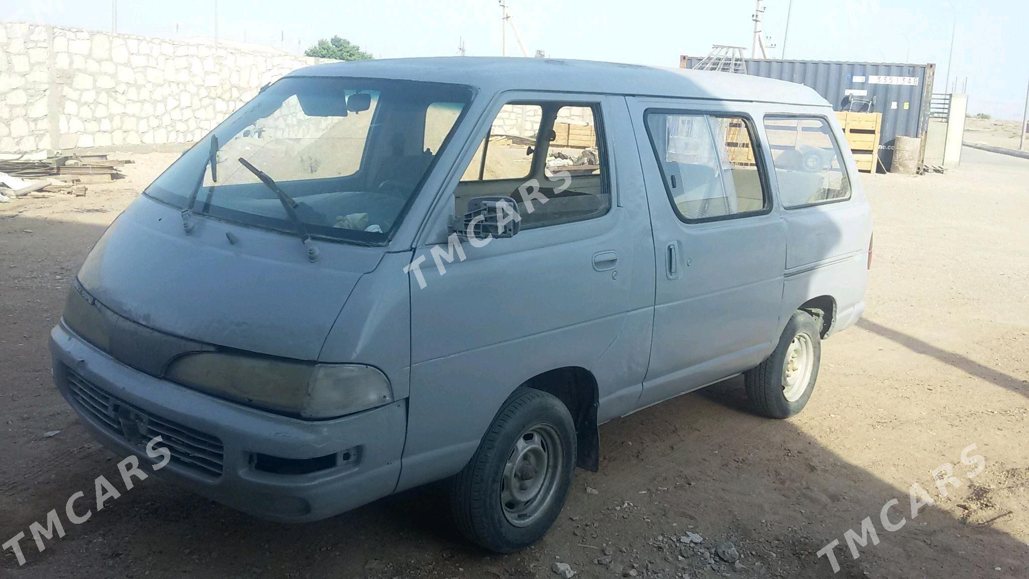 Toyota Town Ace 1996 - 10 000 TMT - Туркменбаши - img 2