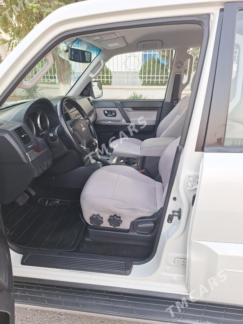 Mitsubishi Pajero 2010 - 230 000 TMT - Ашхабад - img 6