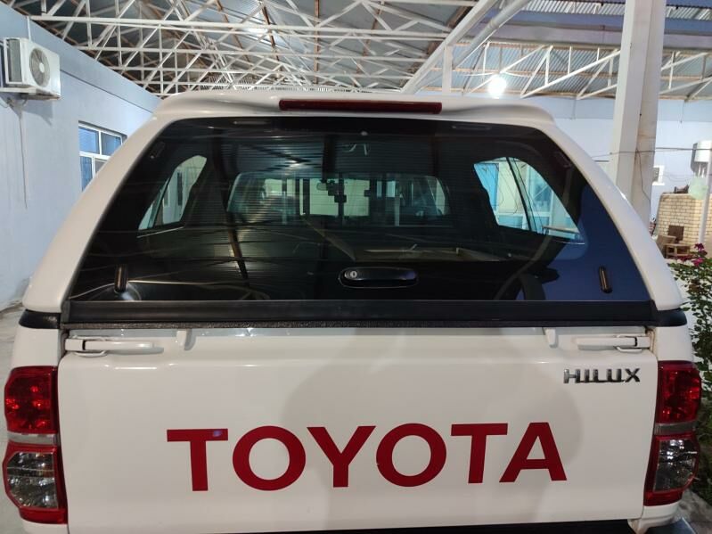 Hilux Yzky Butga Kung. 10 000 TMT - Mary - img 5