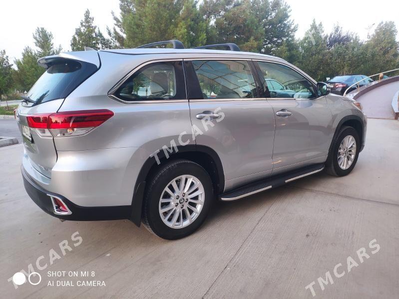 Toyota Highlander 2017 - 440 000 TMT - Туркменабат - img 4