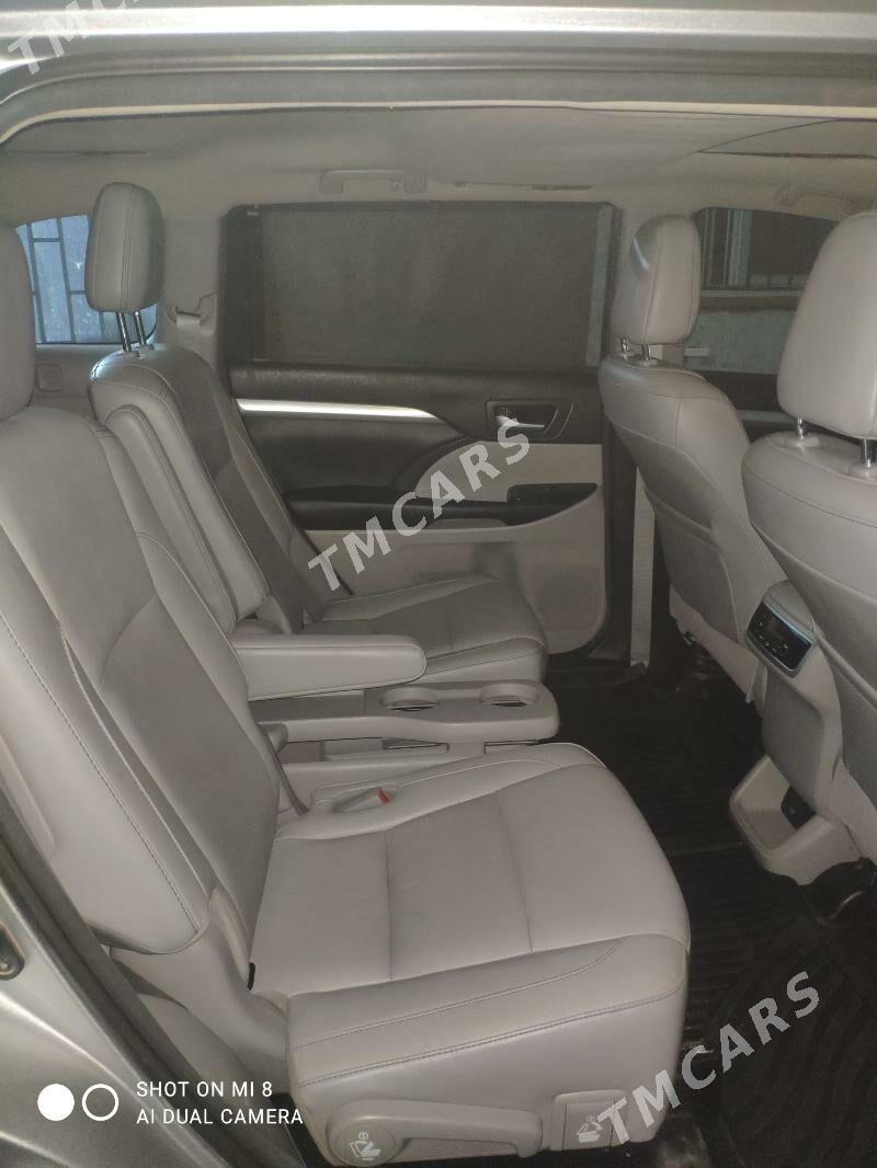 Toyota Highlander 2017 - 440 000 TMT - Туркменабат - img 2
