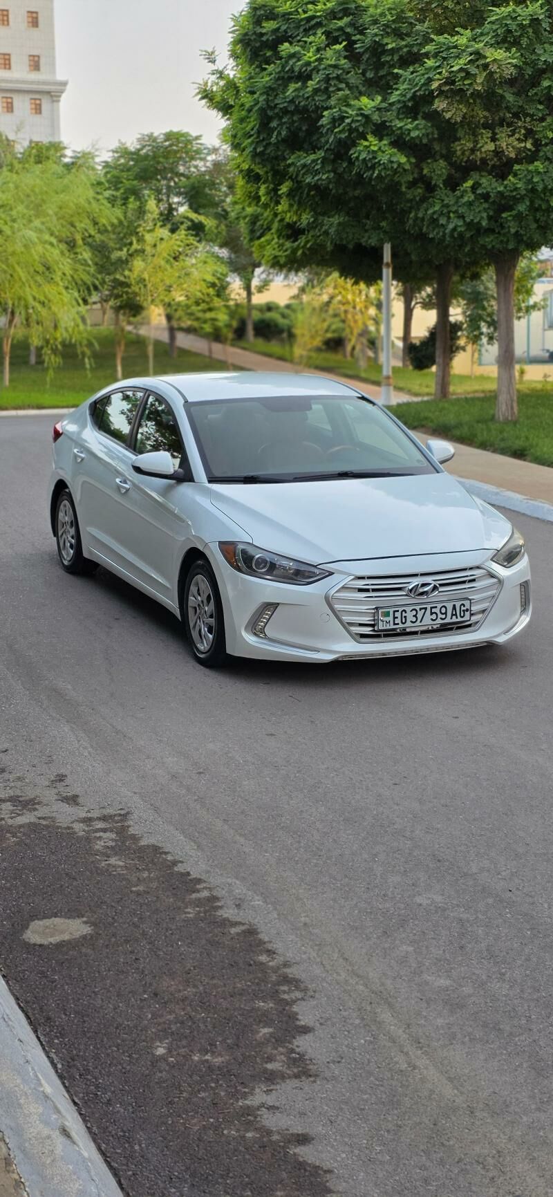 Hyundai Elantra 2018 - 175 000 TMT - Bedew - img 2