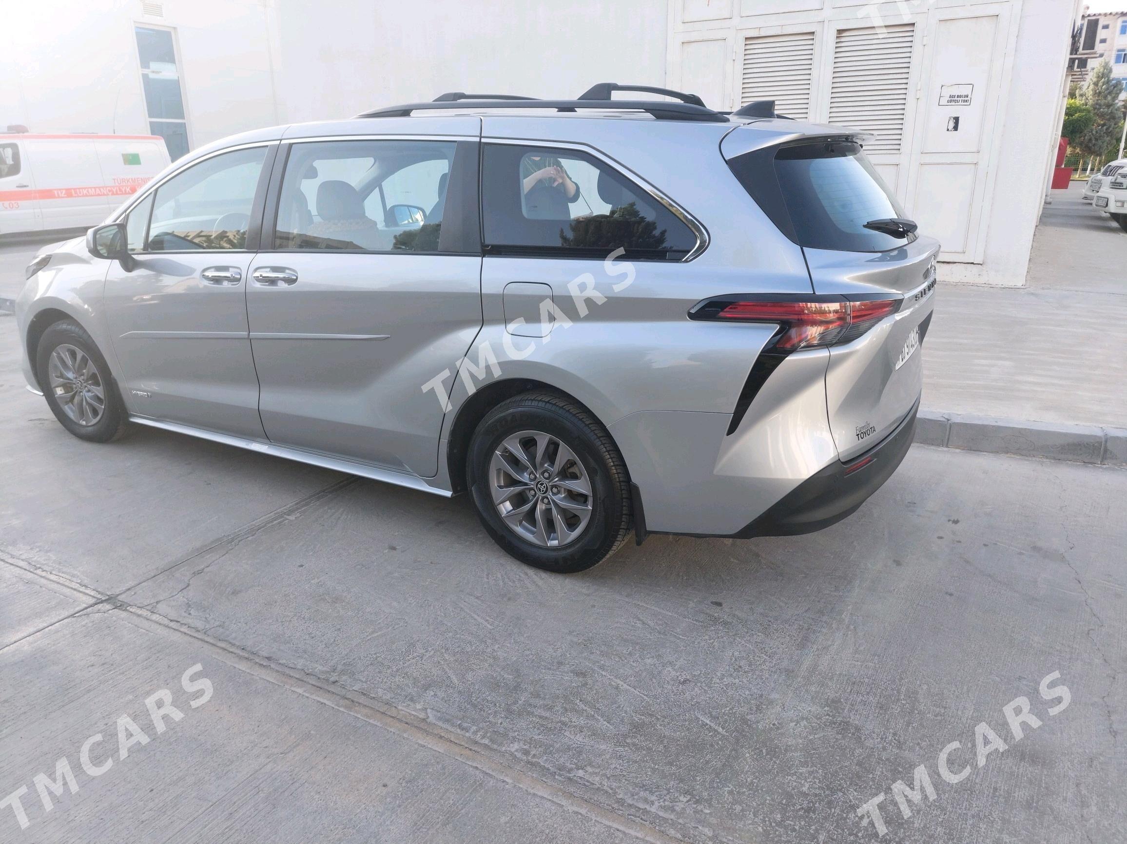 Toyota Sienna 2021 - 500 000 TMT - Туркменабат - img 5