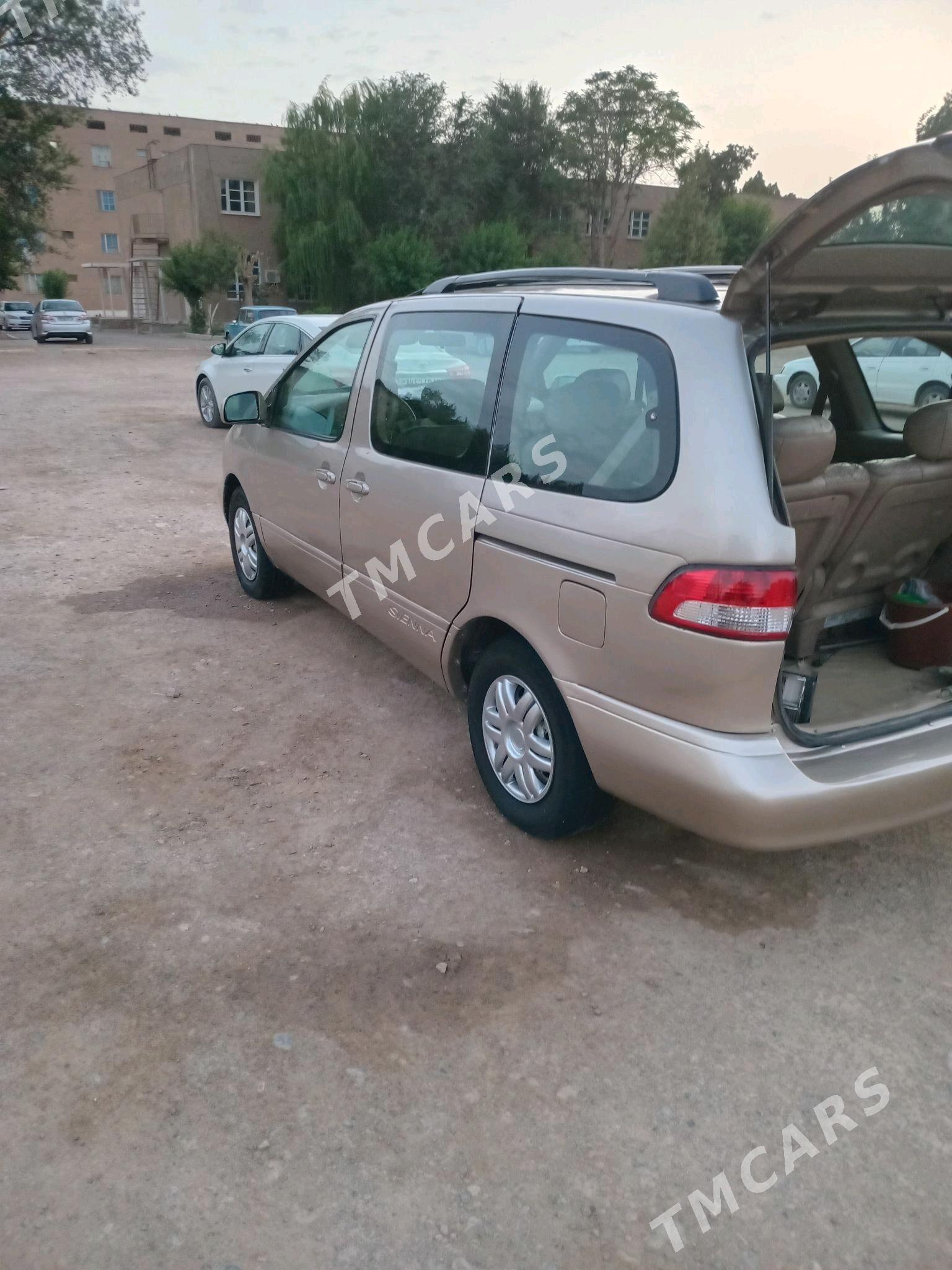 Toyota Sienna 2000 - 145 000 TMT - Tejen - img 4