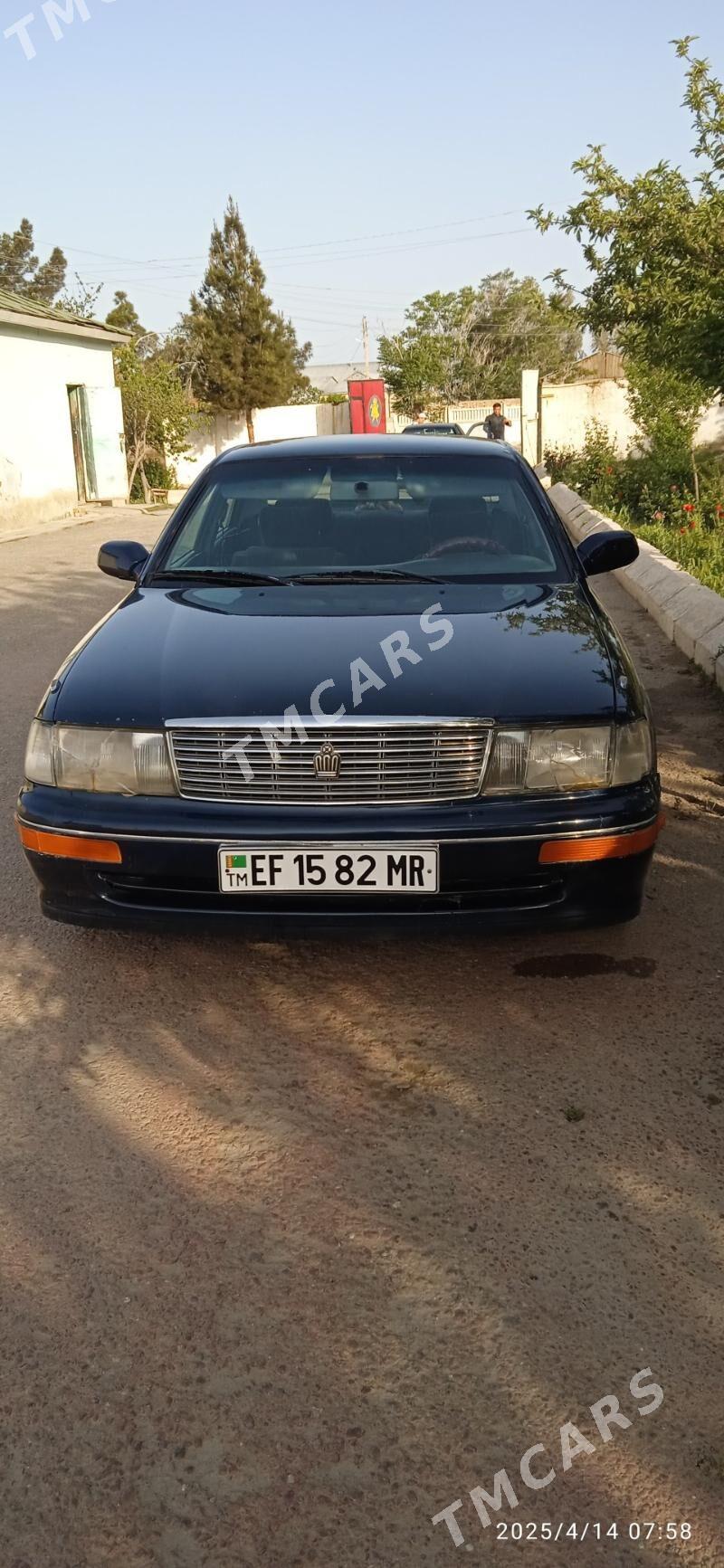 Toyota Camry 1992 - 42 000 TMT - Векильбазар - img 3