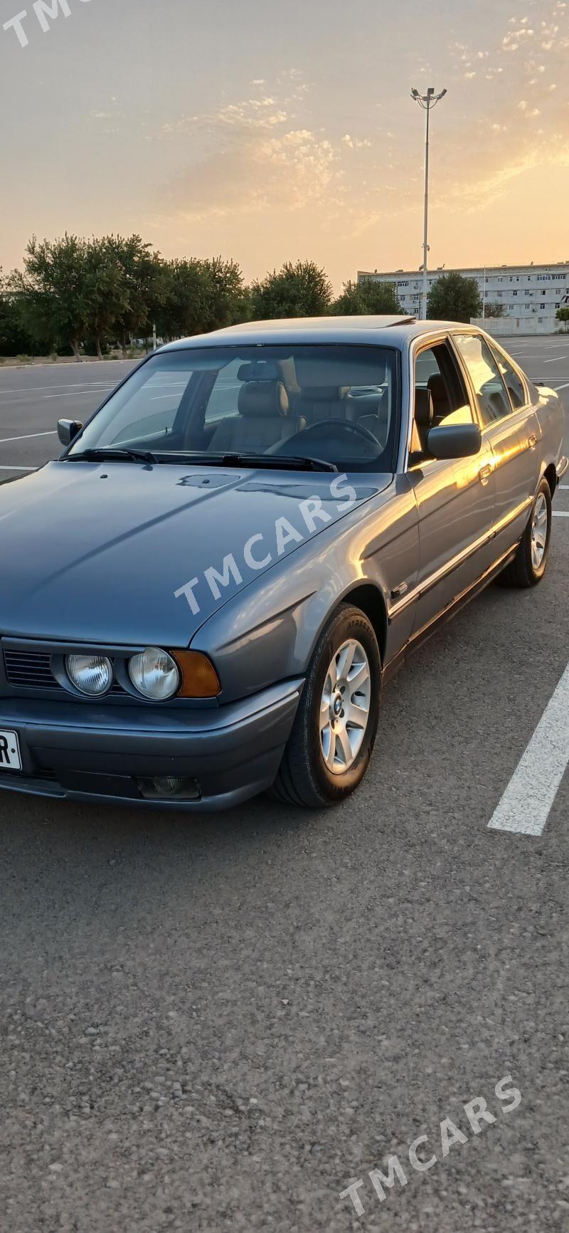 BMW E34 1989 - 55 000 TMT - Şatlyk - img 3