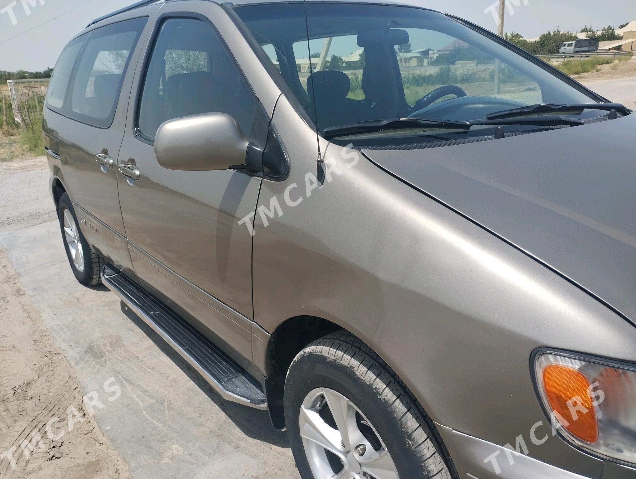 Toyota Sienna 1999 - 130 000 TMT - Сакарчага - img 5