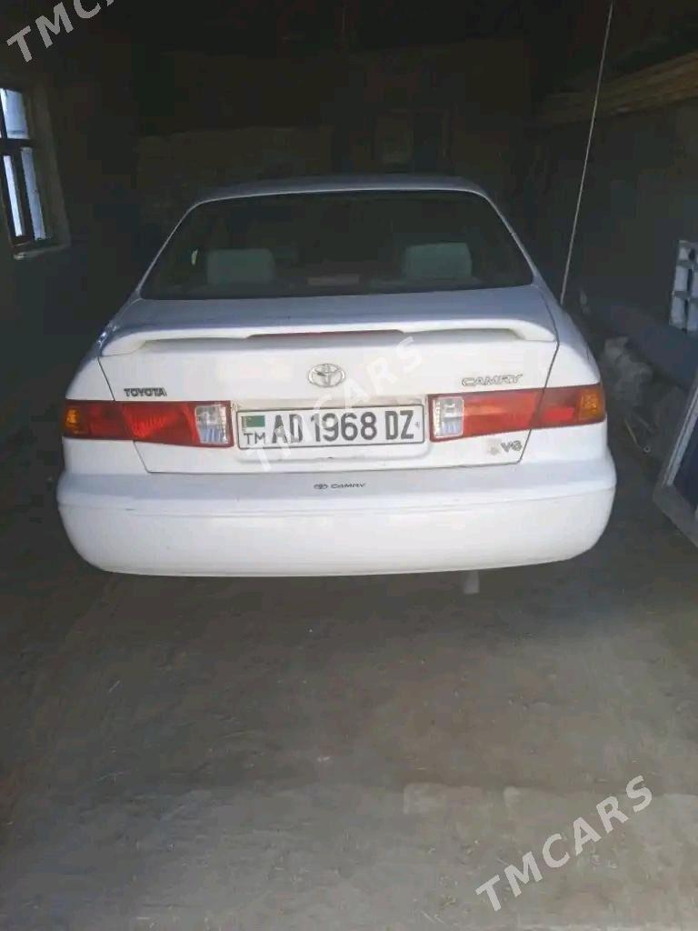 Toyota Camry 2000 - 130 000 TMT - Кёнеургенч - img 2