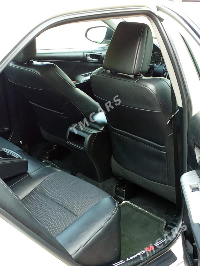 Toyota Camry 2012 - 220 000 TMT - Köşi - img 3