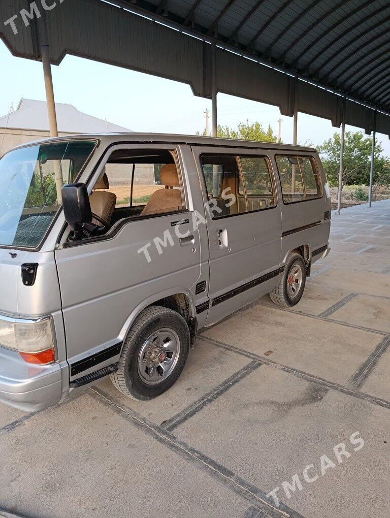 Toyota Hiace 1989 - 45 000 TMT - Векильбазар - img 3