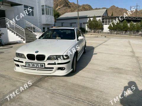 BMW E39 2002 - 170 000 TMT - Türkmenbaşy - img 2