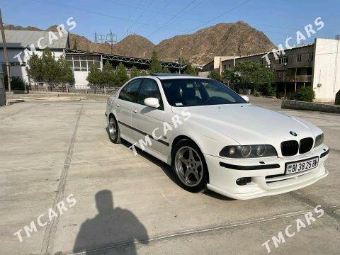 BMW E39 2002 - 170 000 TMT - Türkmenbaşy - img 4