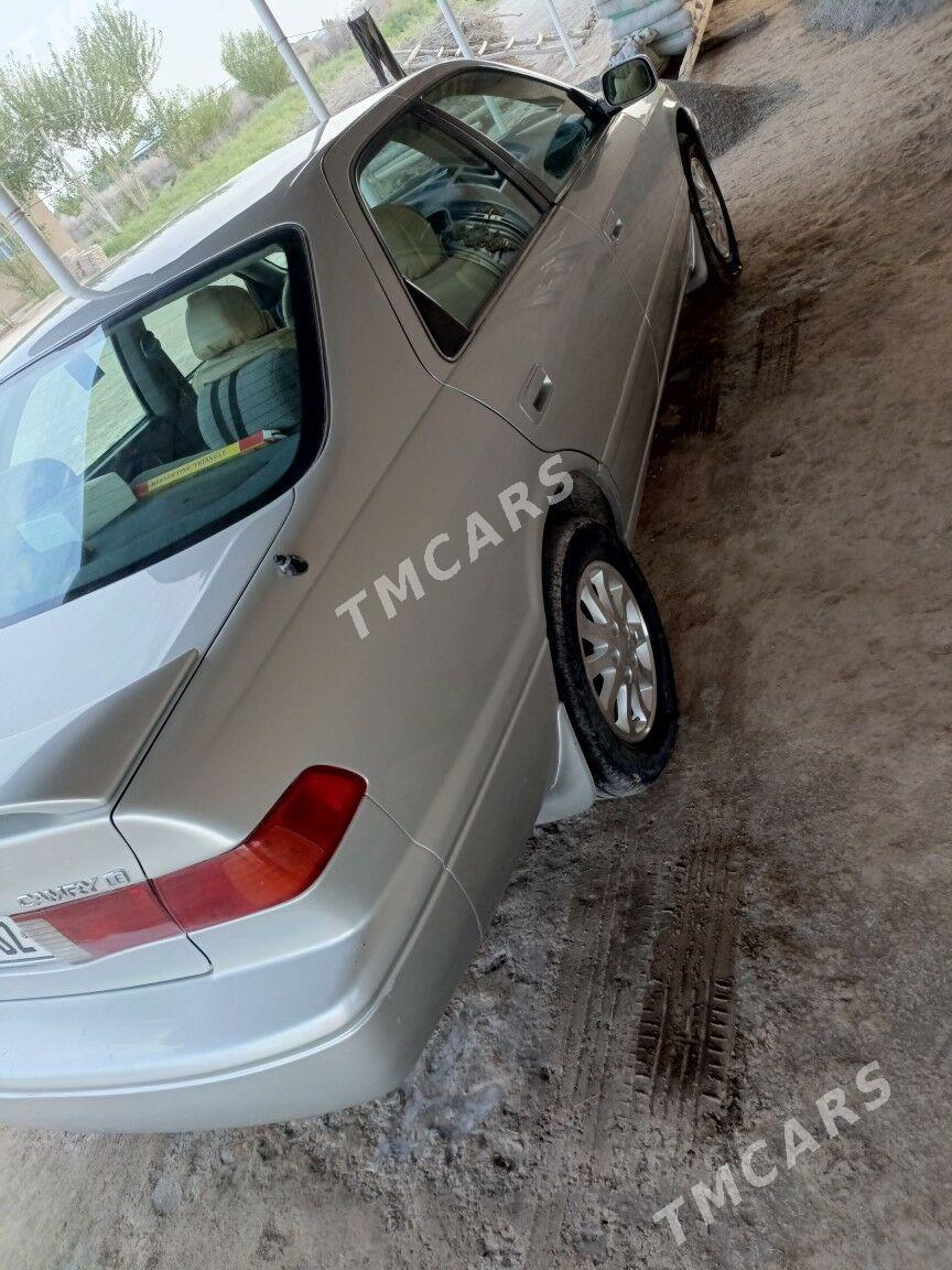 Toyota Camry 2000 - 180 000 TMT - етр. Туркменбаши - img 3