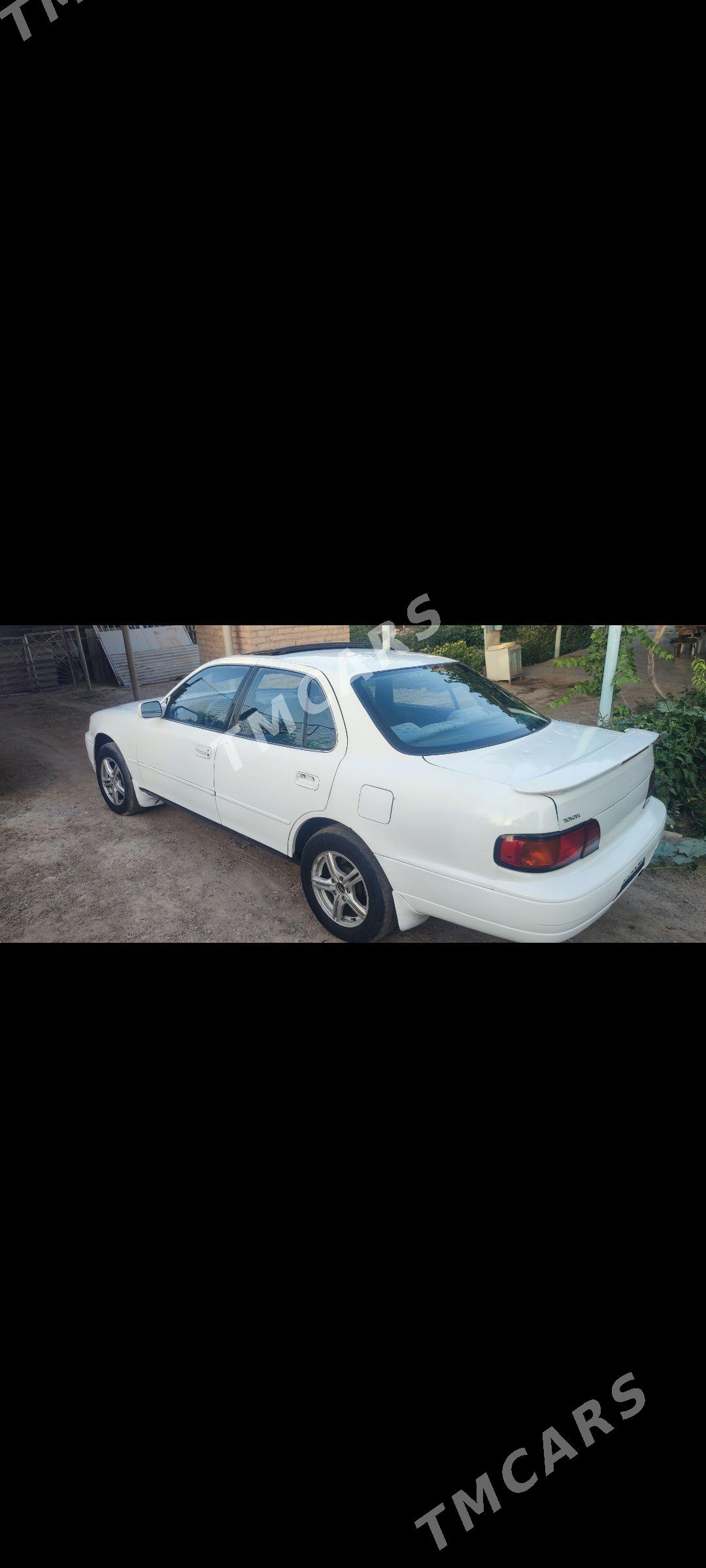 Toyota Camry 1994 - 90 000 TMT - Saýat - img 2