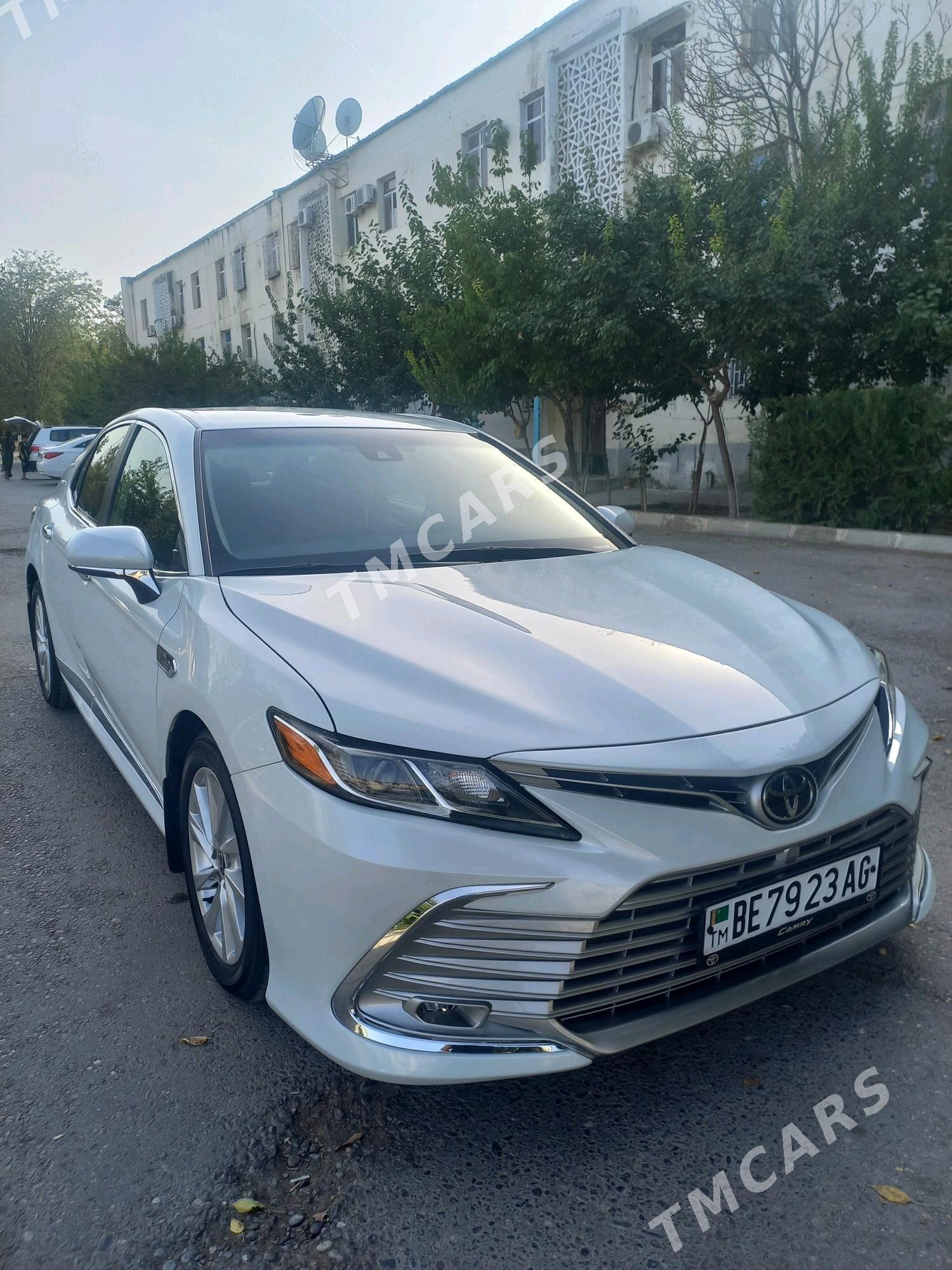 Toyota Camry 2021 - 325 000 TMT - Aşgabat - img 3