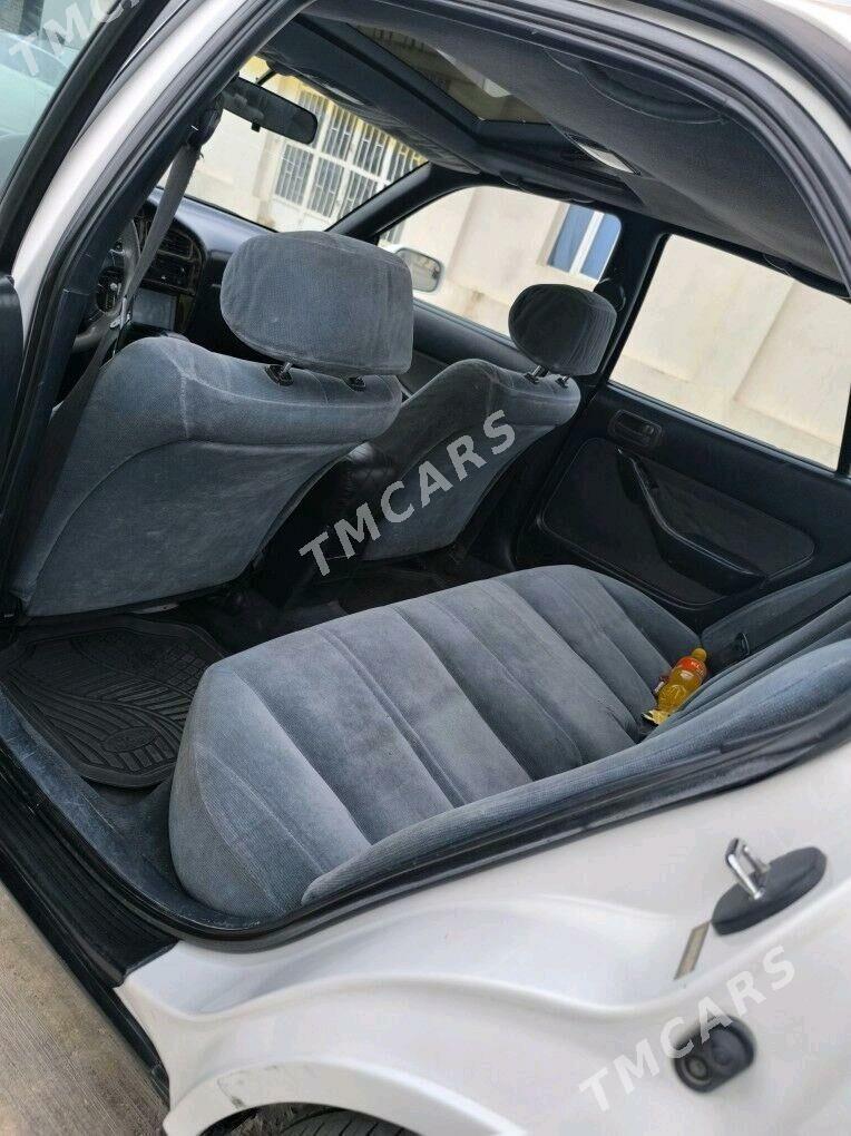 Toyota Camry 1994 - 90 000 TMT - Saýat - img 8