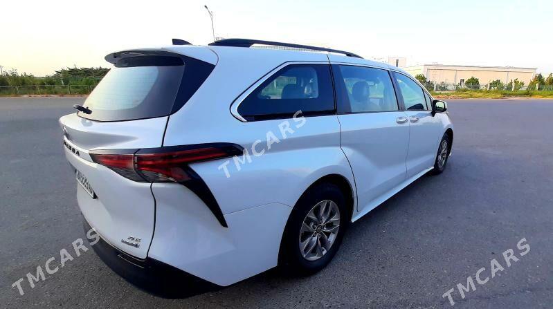 Toyota Sienna 2022 - 670 000 TMT - Туркменабат - img 3