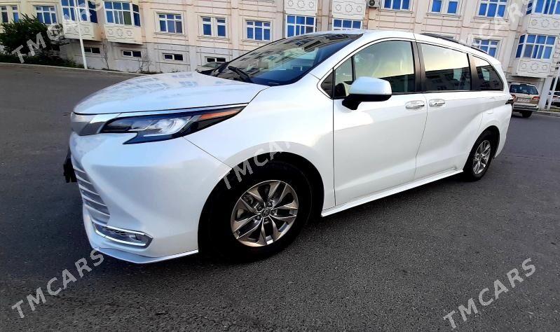 Toyota Sienna 2022 - 670 000 TMT - Туркменабат - img 8