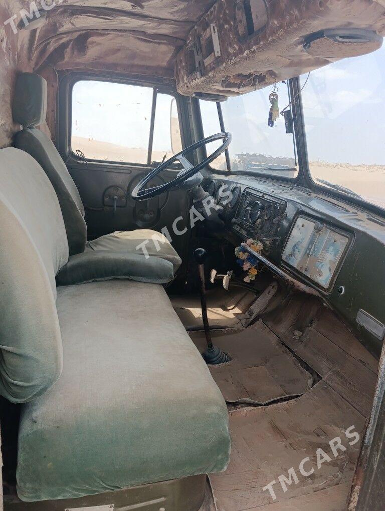 Ural 4320 1984 - 60 000 TMT - Esenguly - img 2