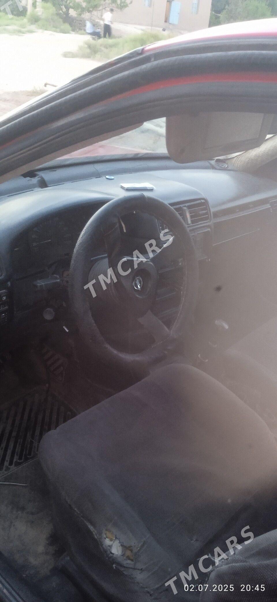 Opel Vectra 1993 - 33 000 TMT - Гороглы (Тагта) - img 3