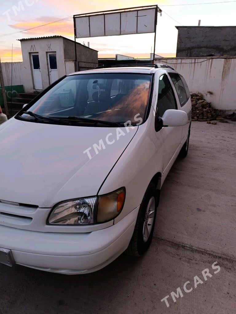 Toyota Sienna 2000 - 140 000 TMT - Tejen - img 4