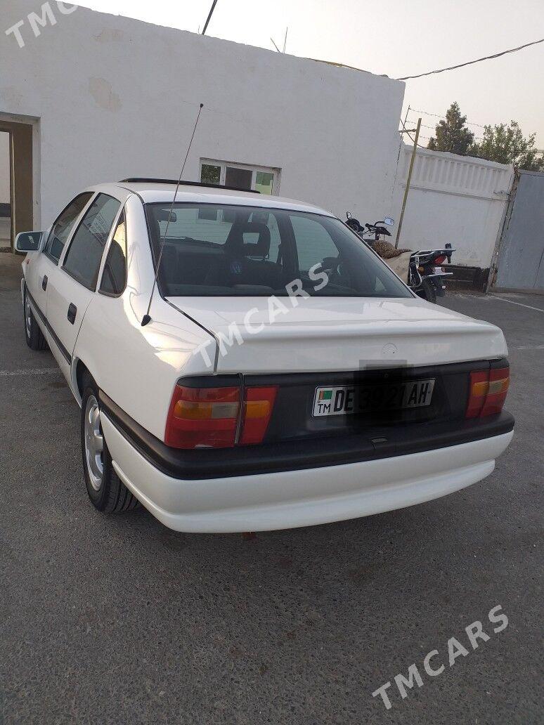Opel Vectra 1995 - 57 000 TMT - Бахарден - img 2