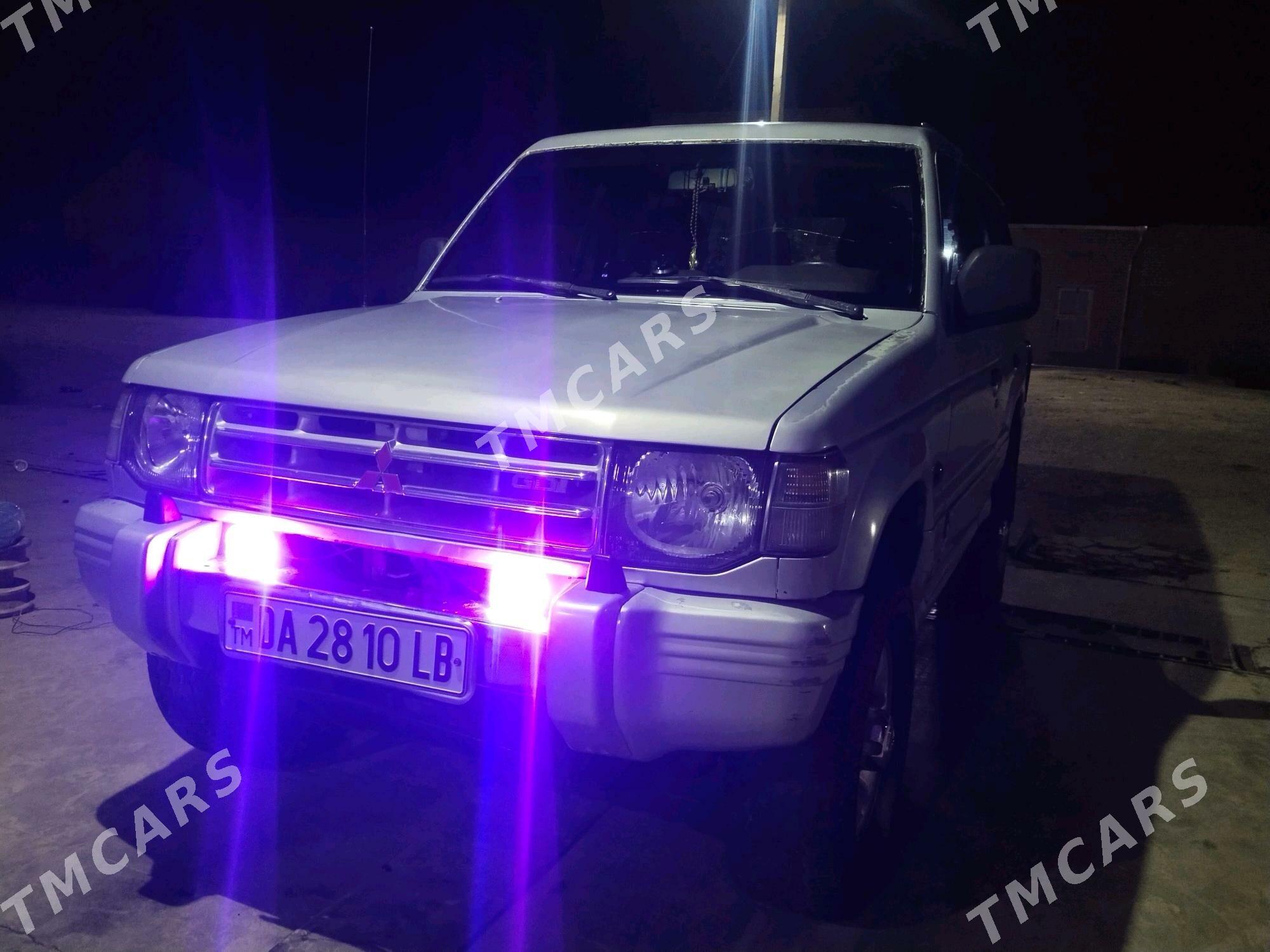 Mitsubishi Montero 1995 - 70 000 TMT - Saýat - img 3