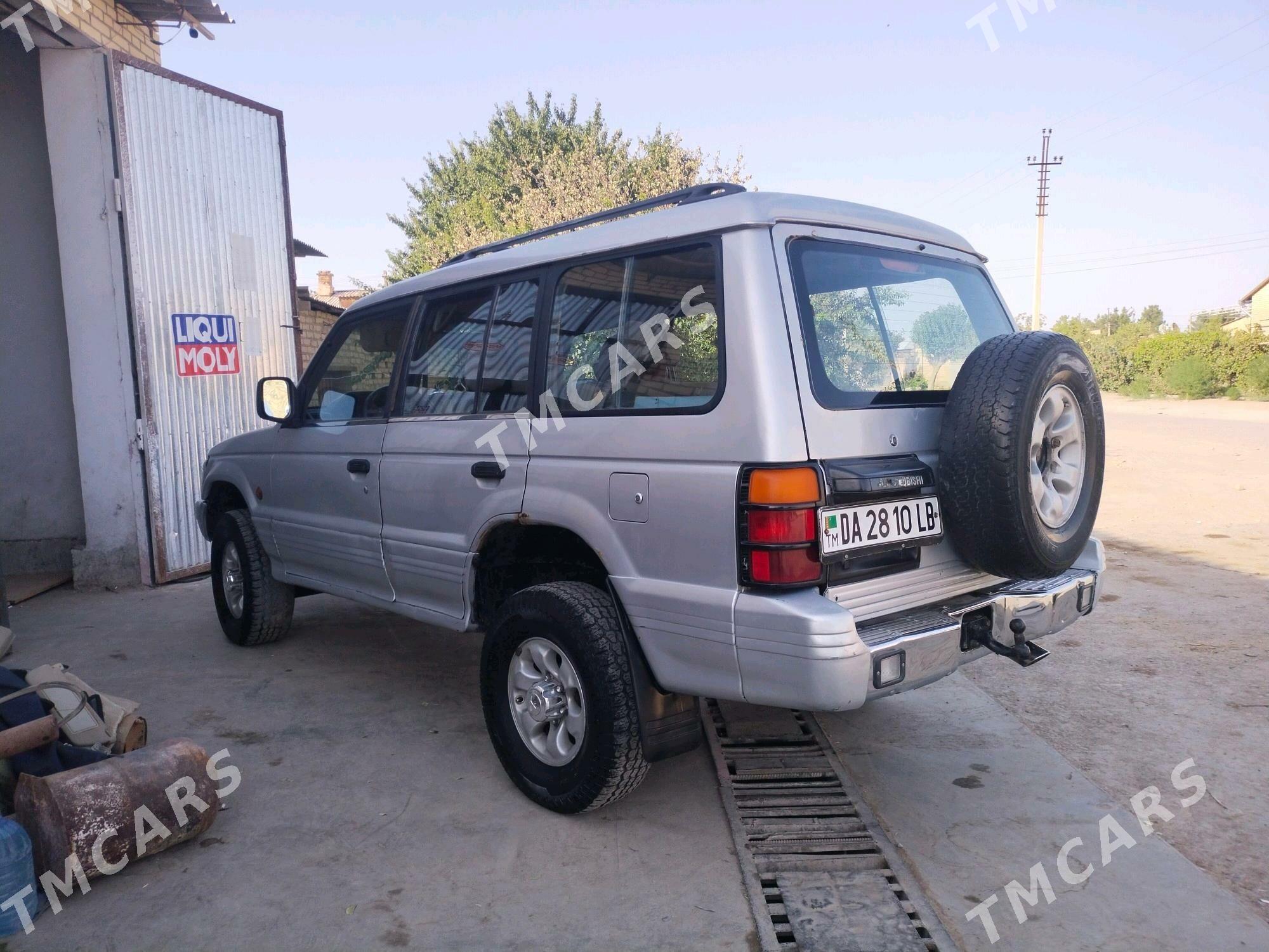 Mitsubishi Montero 1995 - 70 000 TMT - Saýat - img 5