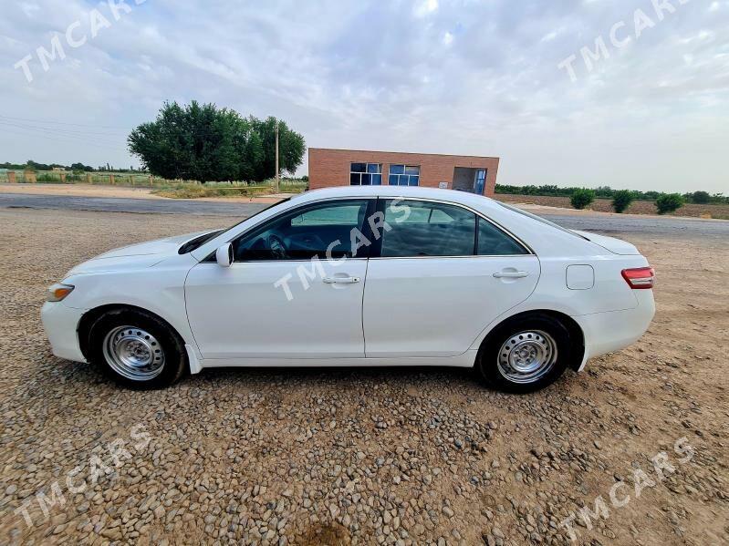 Toyota Camry 2011 - 170 000 TMT - Халач - img 5