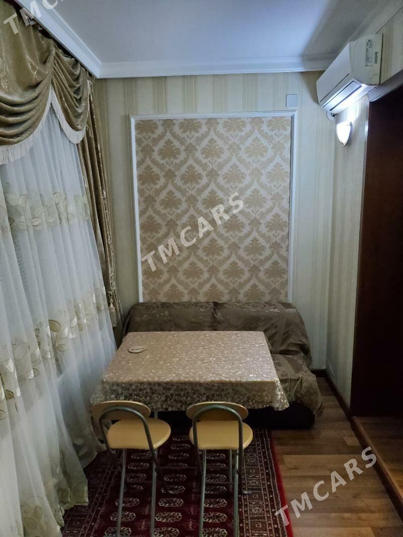 11-мкр, 2-х комн. 1-этаж - 11 мкр - img 4