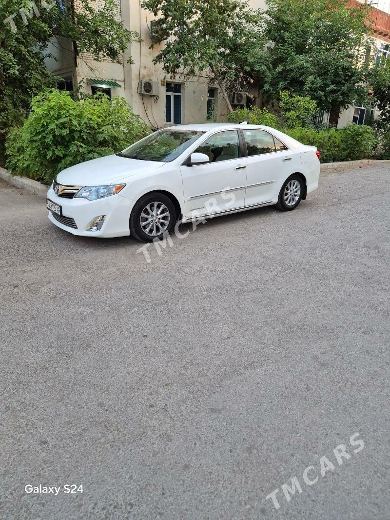 Toyota Camry 2014 - 230 000 TMT - Гарадамак - img 6