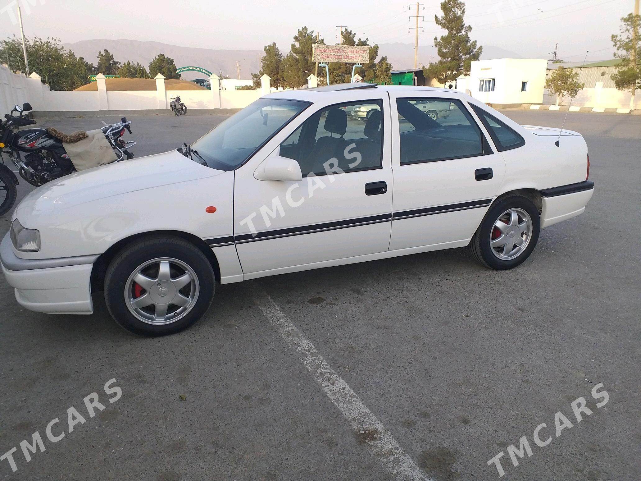 Opel Vectra 1995 - 57 000 TMT - Бахарден - img 5