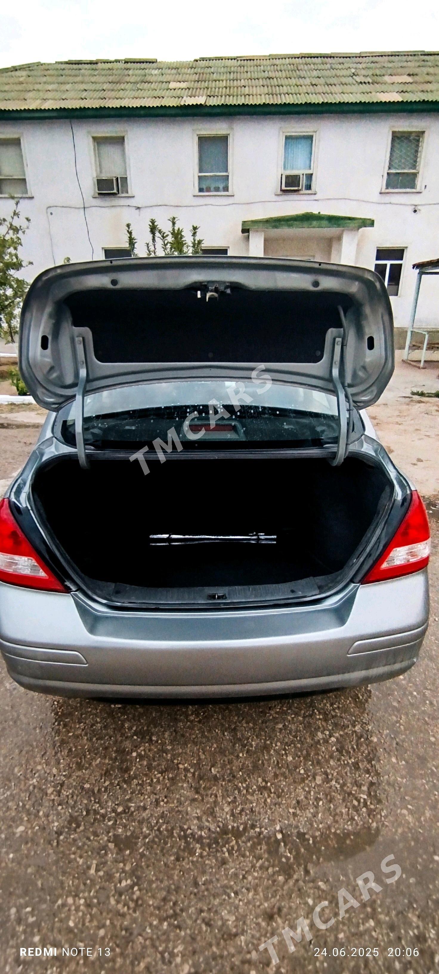 Nissan Versa 2010 - 115 000 TMT - Balkanabat - img 3