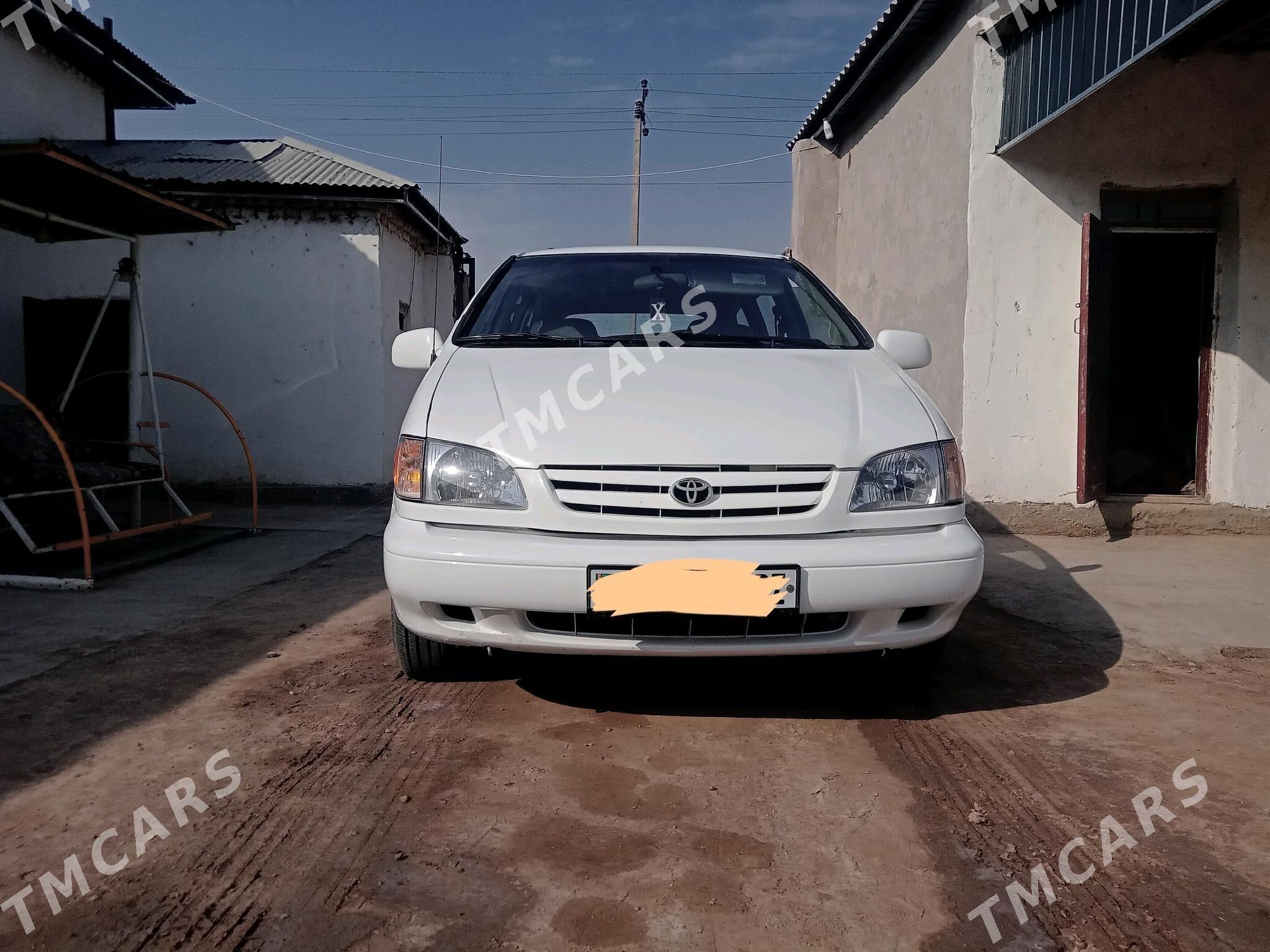 Toyota Sienna 2000 - 160 000 TMT - етр. Туркменбаши - img 9