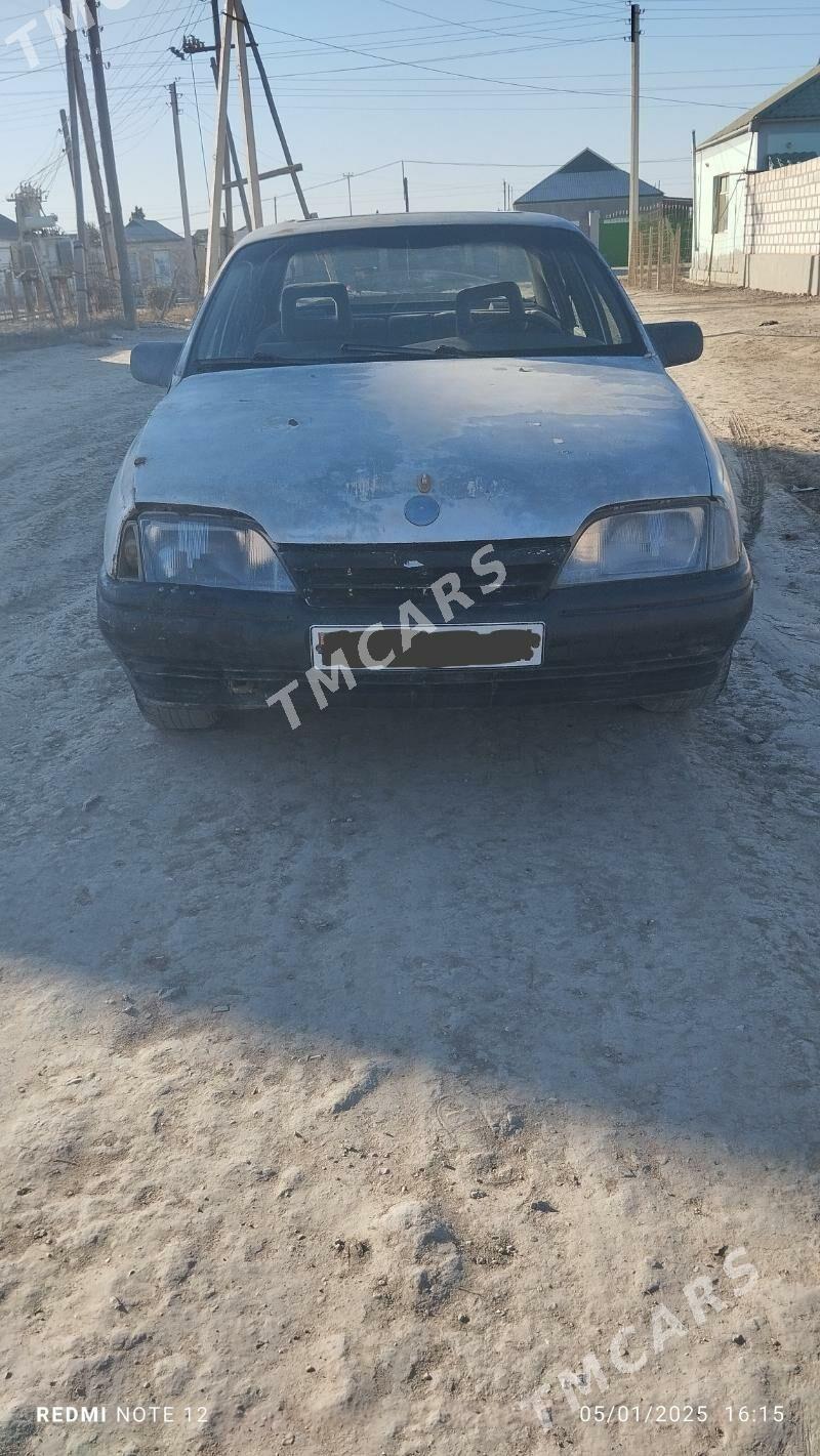 Opel Omega 1988 - 10 000 TMT - Etrek - img 4