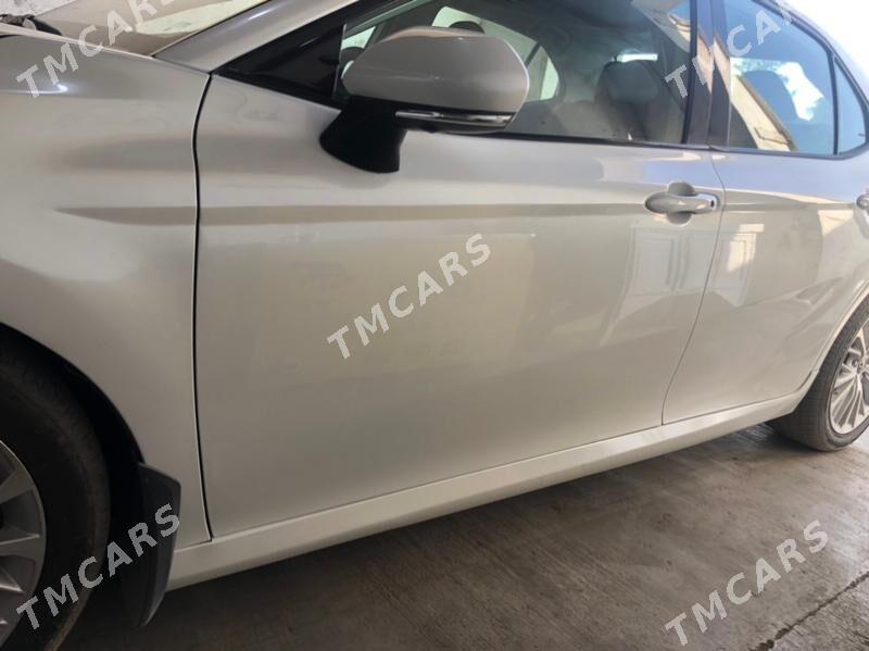 Toyota Camry 2021 - 395 000 TMT - Байрамали - img 3
