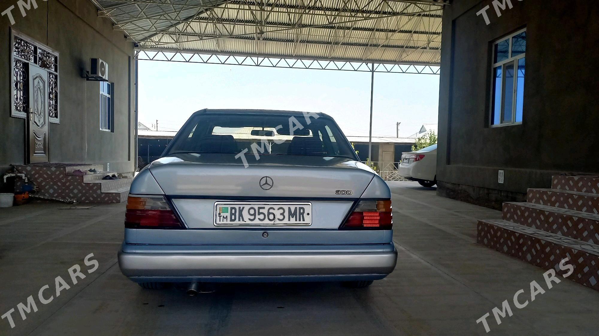Mercedes-Benz 230E 1989 - 51 000 TMT - Sakarçäge - img 4