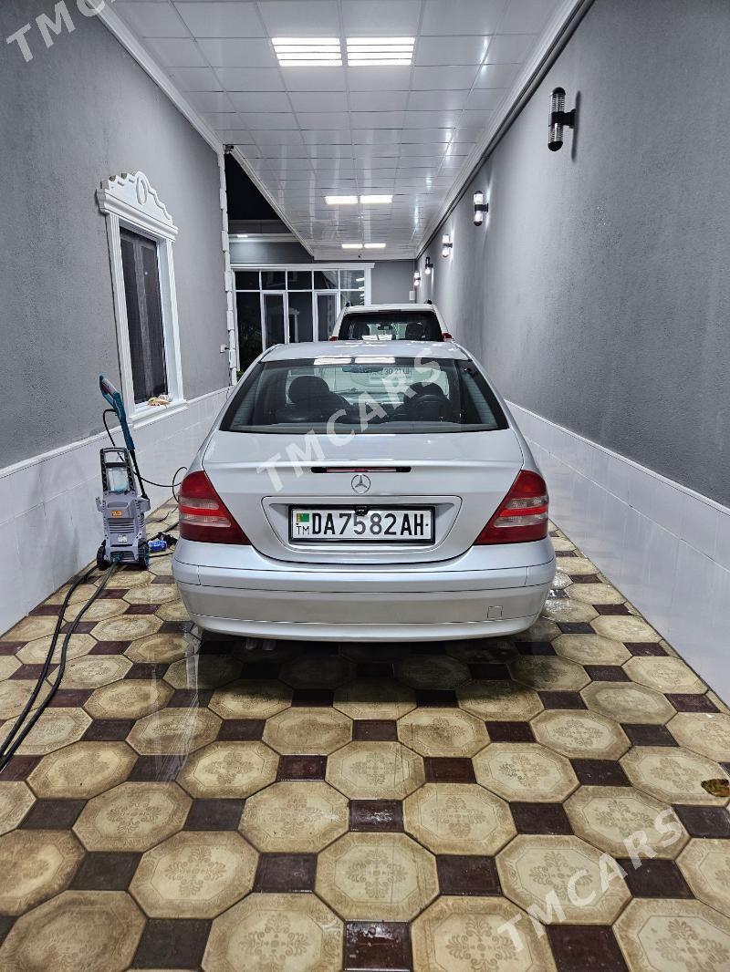 Mercedes-Benz C250 2000 - 81 000 TMT - Серахс - img 6