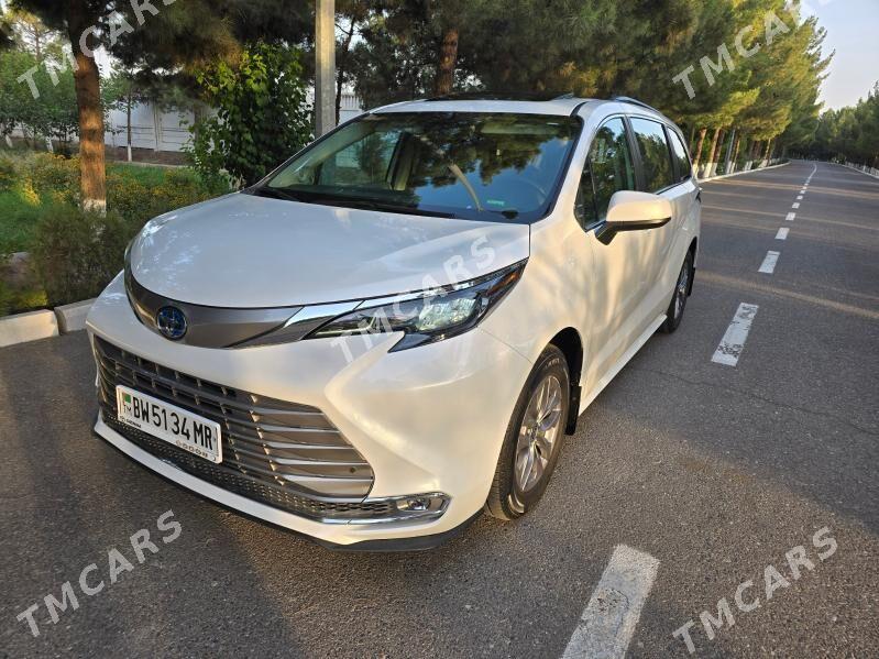 Toyota Sienna 2024 - 650 000 TMT - Мары - img 2