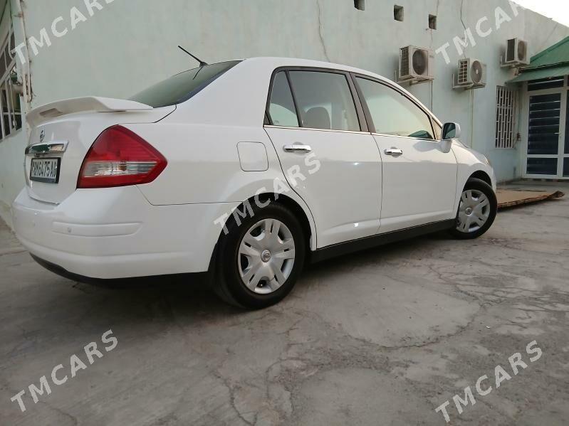 Nissan Versa 2009 - 128 000 TMT - Gurtly - img 4