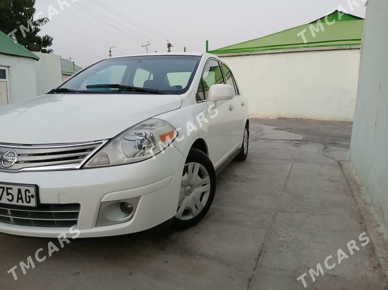 Nissan Versa 2009 - 128 000 TMT - Gurtly - img 2