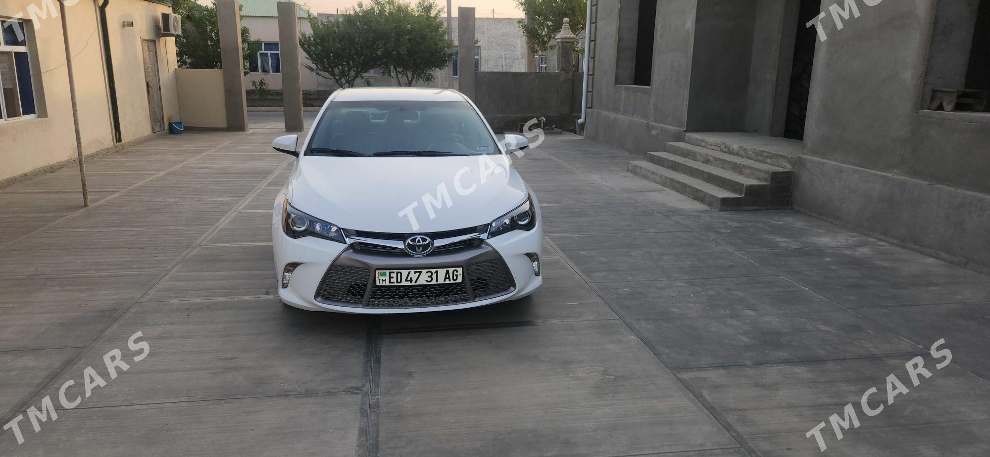 Toyota Camry 2017 - 265 000 TMT - Ашхабад - img 3