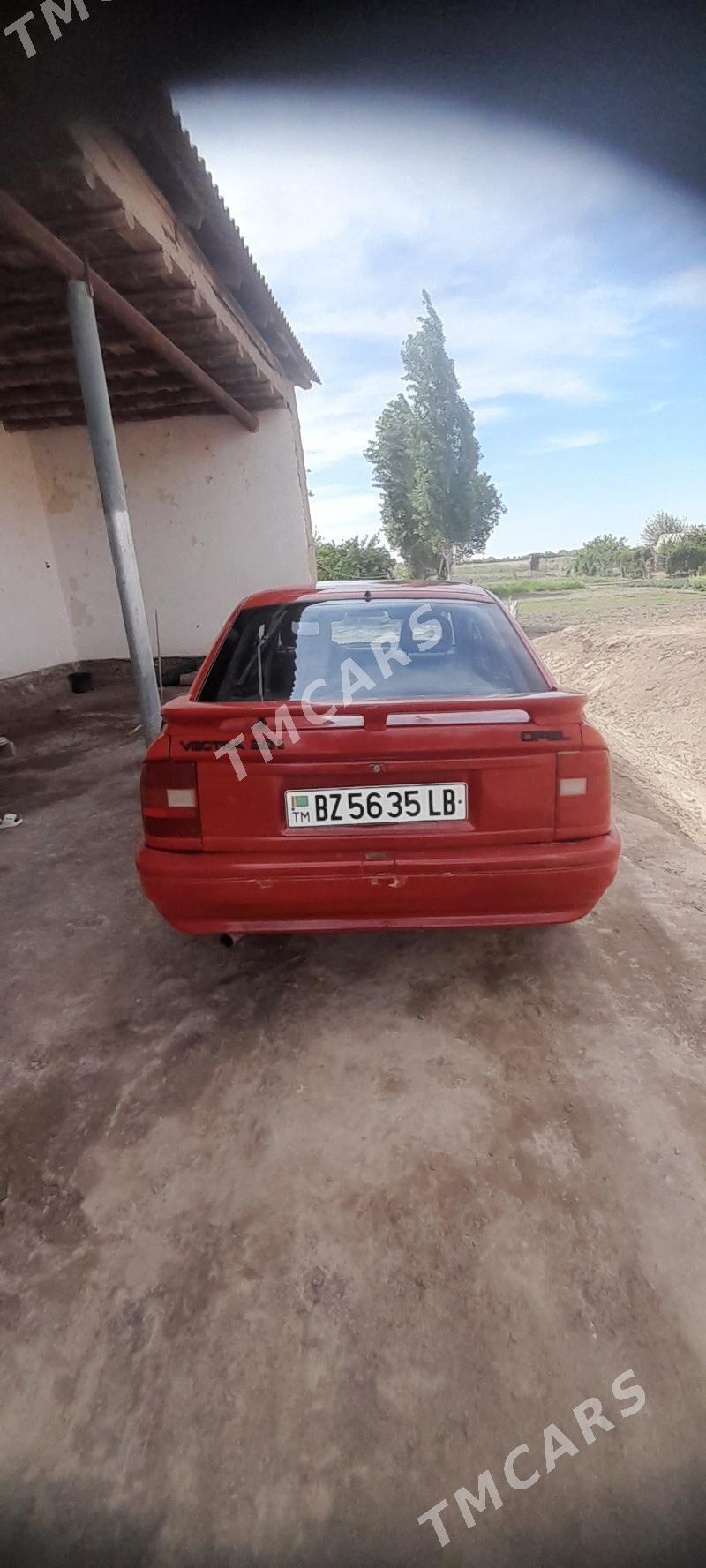 Opel Vectra 1991 - 20 000 TMT - Darganata - img 1